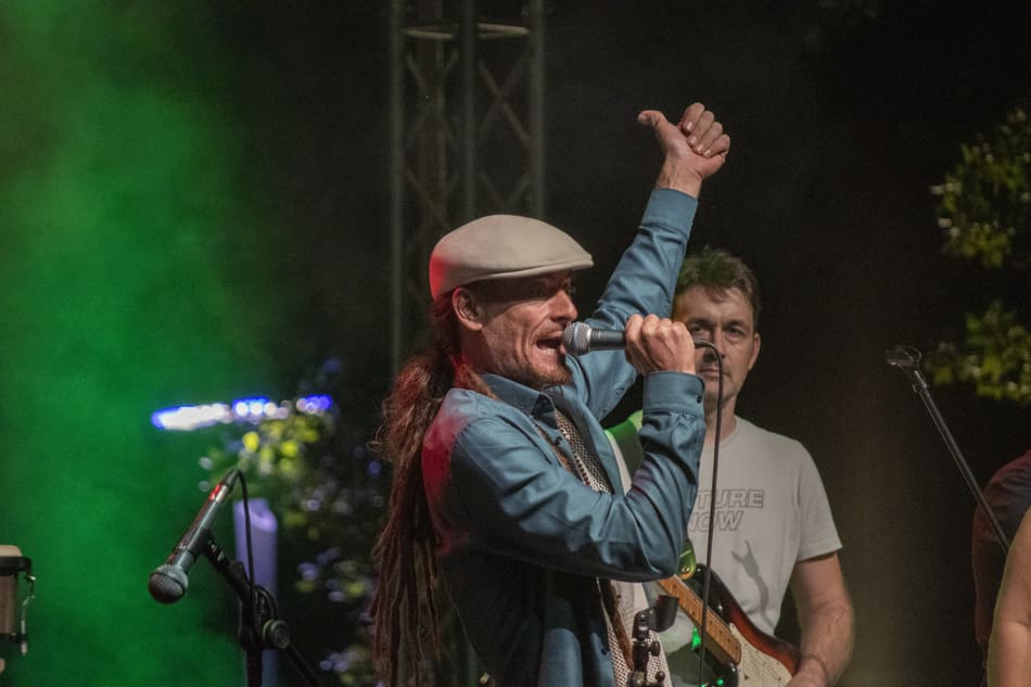 Koncert povodom 40 godina Del Arno Banda110