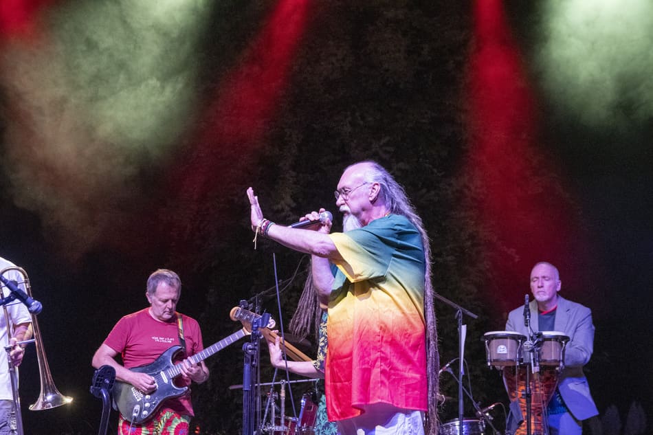 Koncert povodom 40 godina Del Arno Banda175